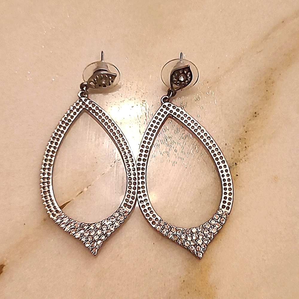 Rhinestones earrings